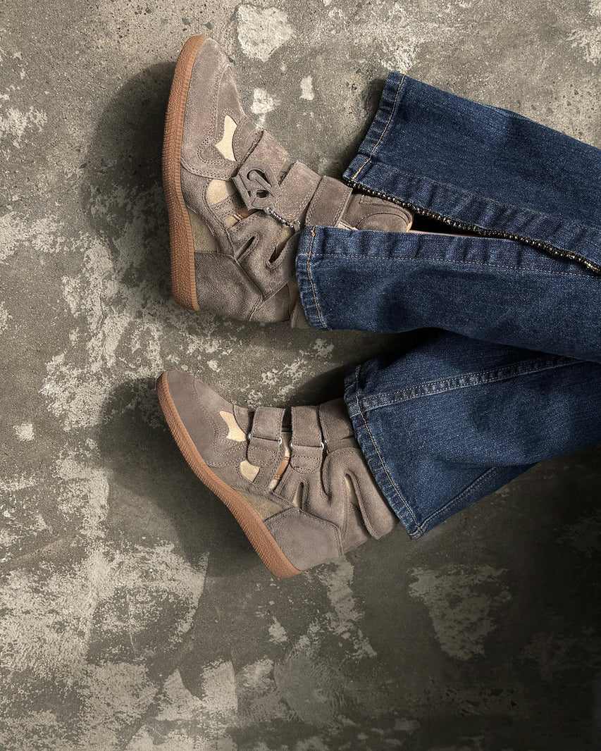 Mavis Sneaker Taupe Suede - view 10