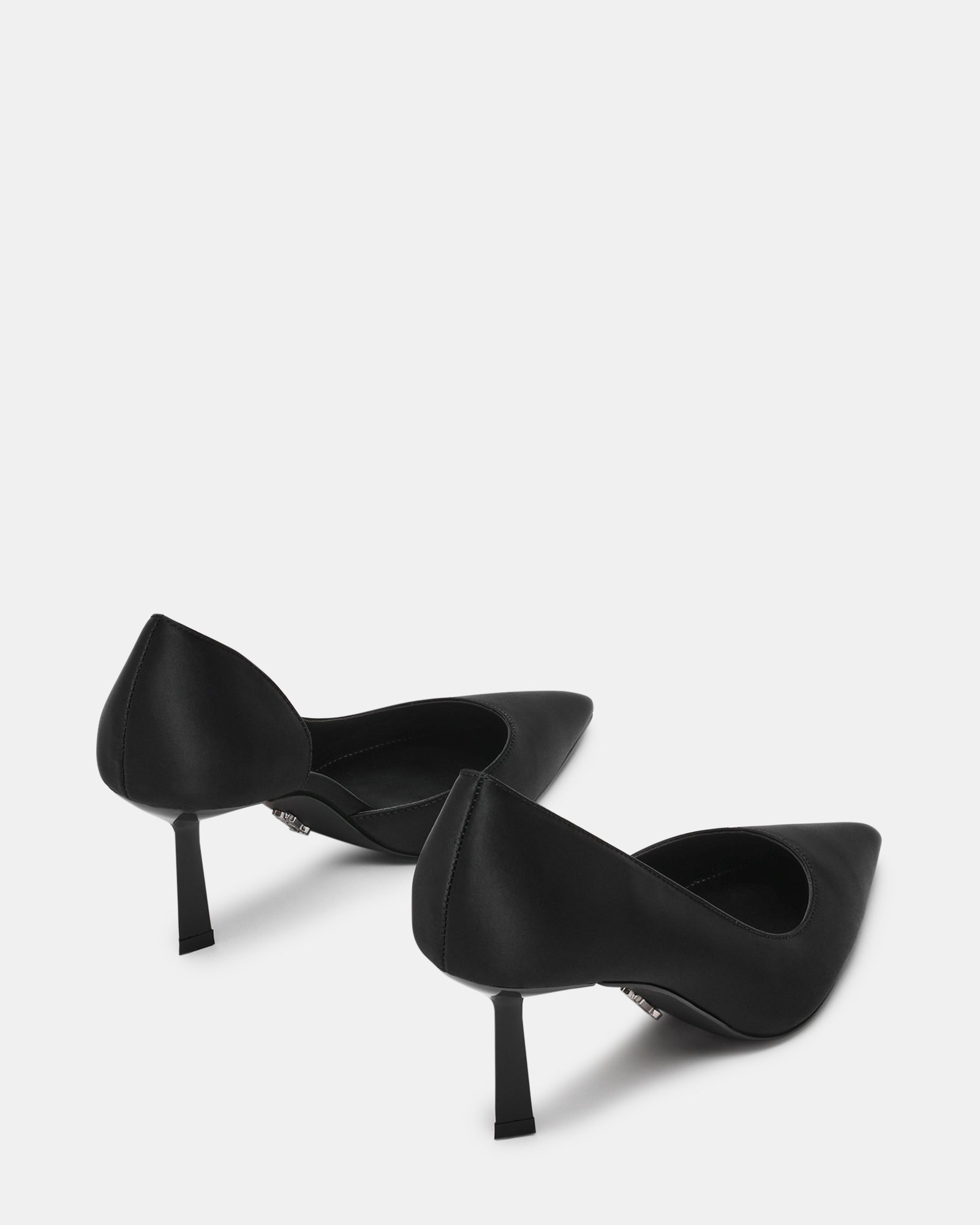 Vena Décolleté Nero Satin