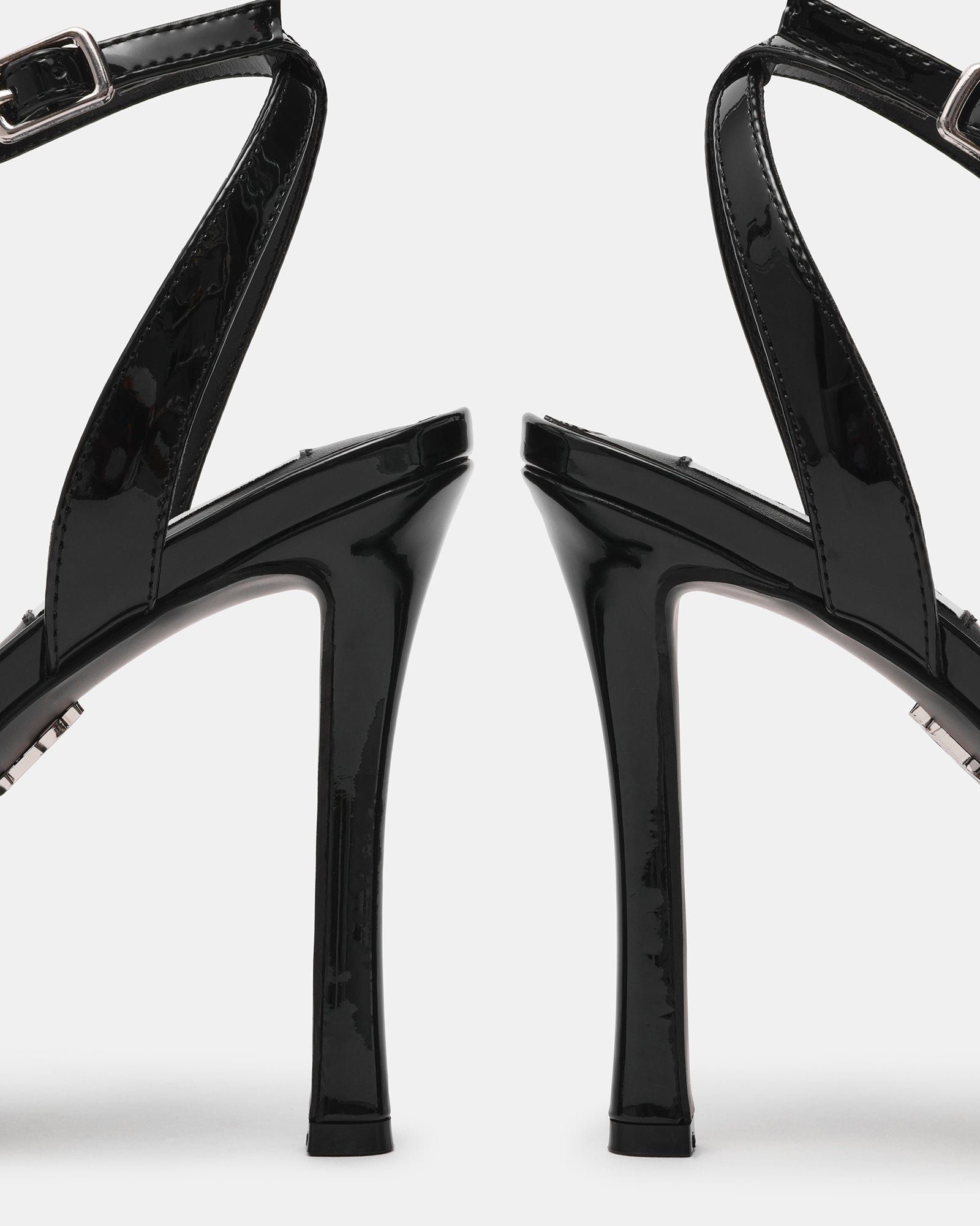 Raids Sandalo Nero Vernice