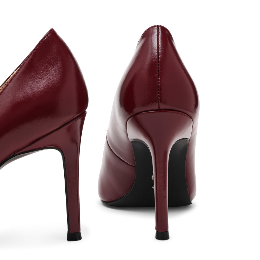 SECURED DÉCOLLETÉ CHERRY LACQUER PELLE